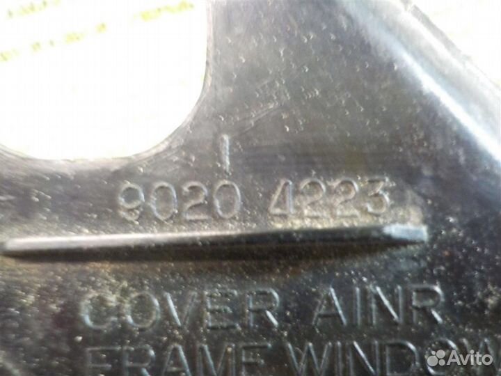 Крышка зеркала внутренняя правая Daewoo Nexia 1995