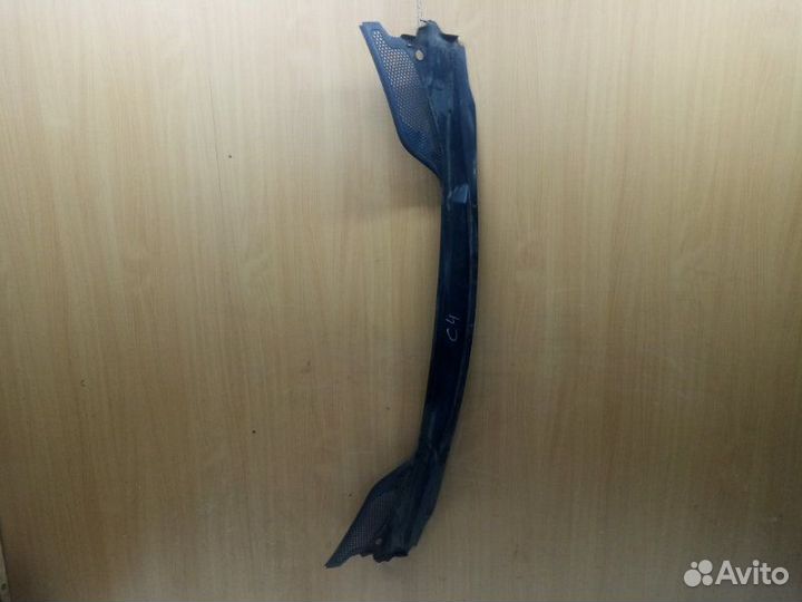 Накладка под лобовое стекло жабо Citroen C4