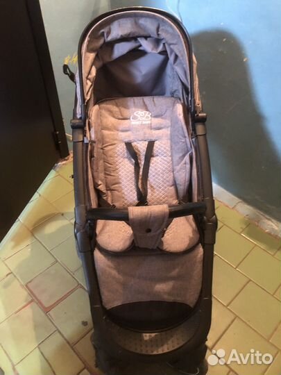 Прогулочная коляска