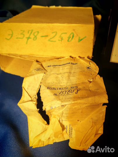 Вольтметр э-378 250v