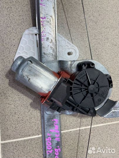 Стеклоподъемник передний левый Renault Logan SR 06