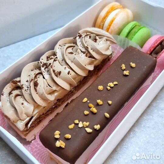 Десерты и торты на заказ