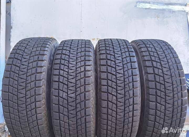 Bridgestone Blizzak DM-V1 215/65 R16 98Q
