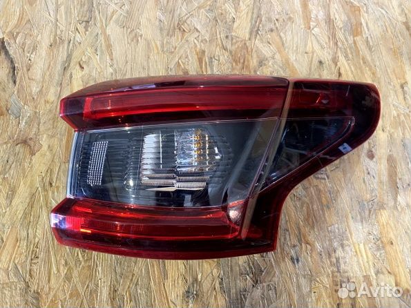 Nissan Qashqai J11 фонарь задний правый