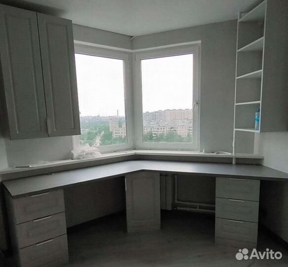 Детская Рабочая зона у окна