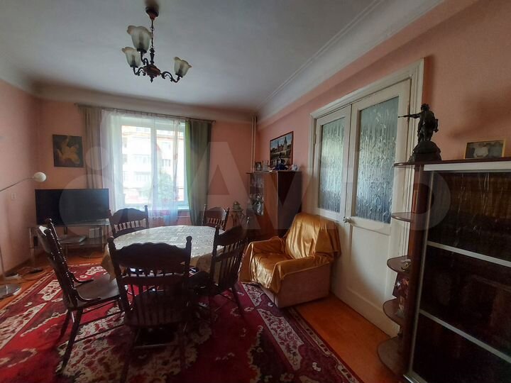 4-к. квартира, 87 м², 2/5 эт.