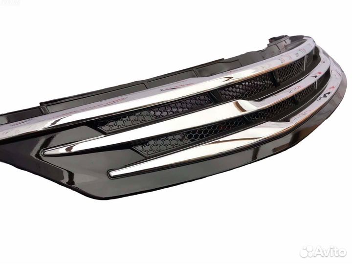 Решетка радиатора Toyota Camry 55 Modellista Y7736