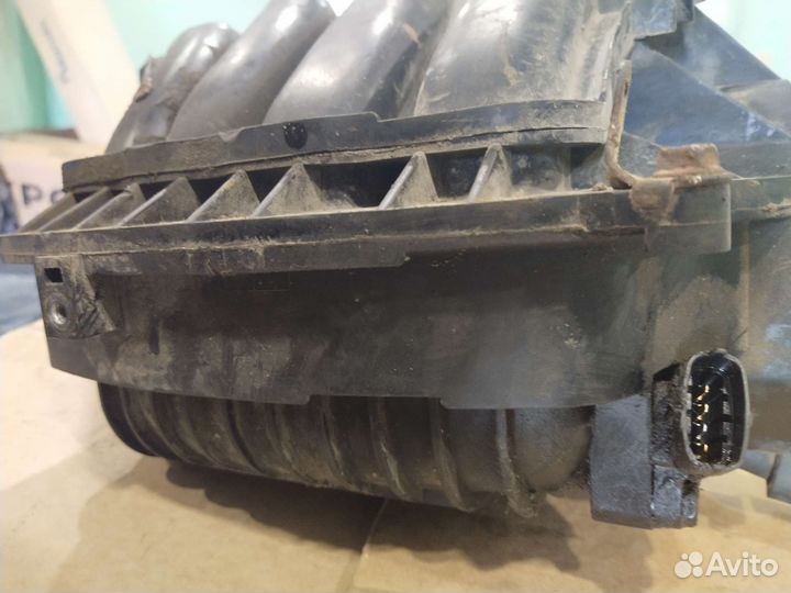 Впускной коллектор