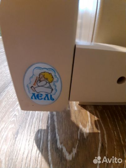 Детская кроватка с матрасом