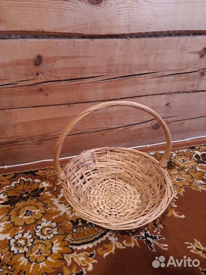 Корзина плетеная