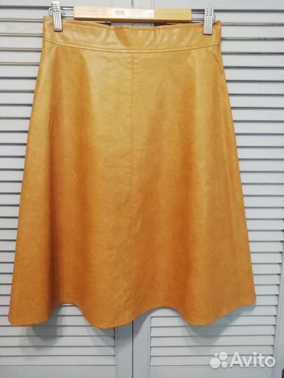 Юбка мини из экокожи трапеция belucci размер S