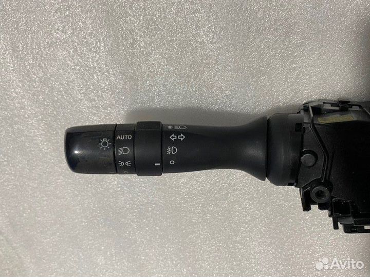 Подрулевой переключатель Toyota Land Cruiser 200