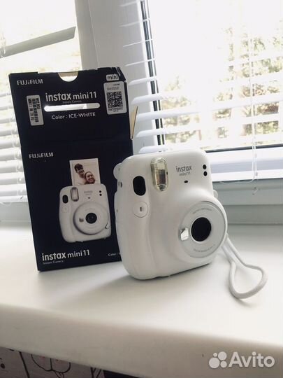 Polaroid instax mini 11
