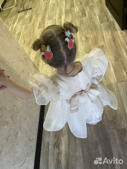 Платье праздничное на девочку