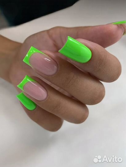 Маникюр и педикюр с ноской от 3 недель