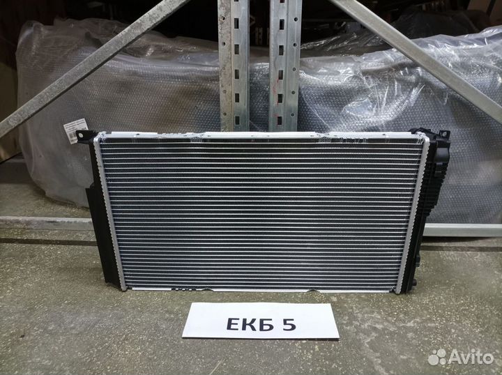 Радиатор двс АКПП BMW F21