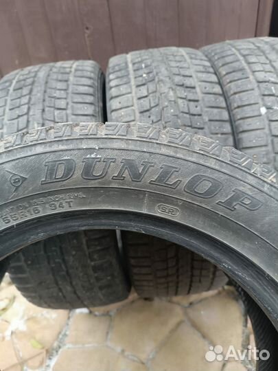 Dunlop SP Winter Ice 01 205/55 R16