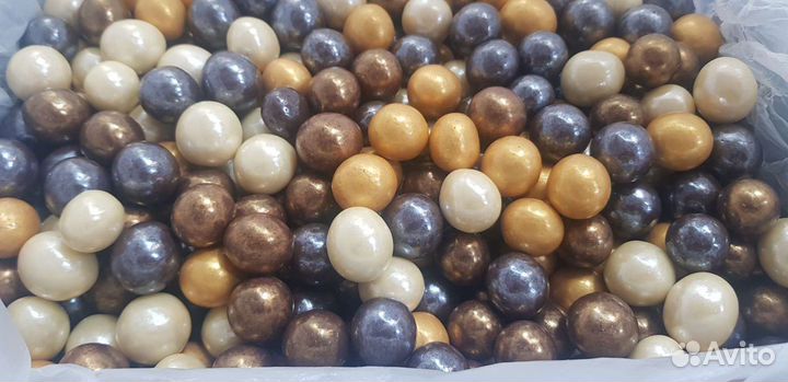 Фундук блестящий глазури