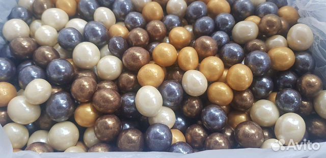 Фундук блестящий глазури