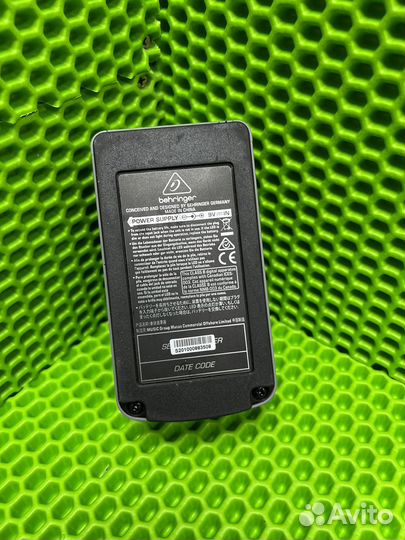 Гитарная педаль behringer vd400