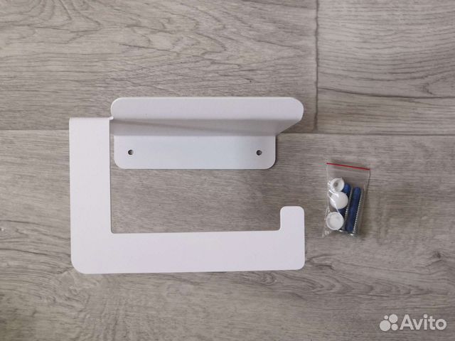 Держатель для туалетной бумаги с полкой