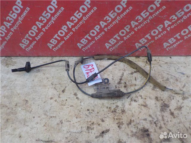 Датчик abs передний правый Toyota Rav 4 XA30 1azfe