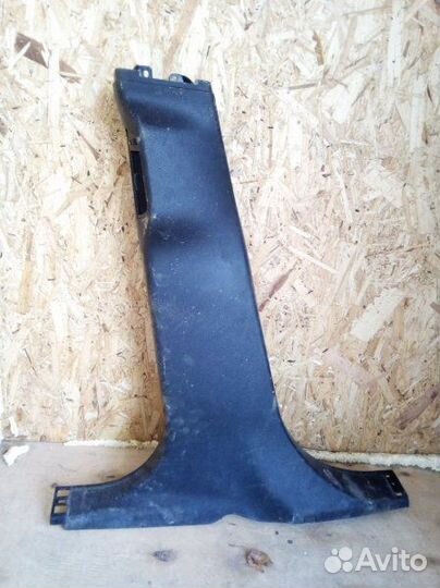 Накладка стойки левая Ford Mondeo 4 2007-2015