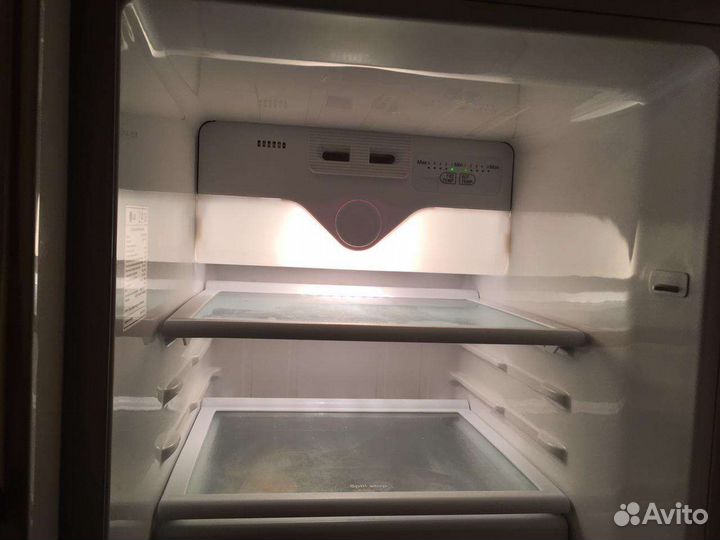 Холодильник lg