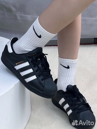 Adidas Superstar Core Black Cloud White Gold