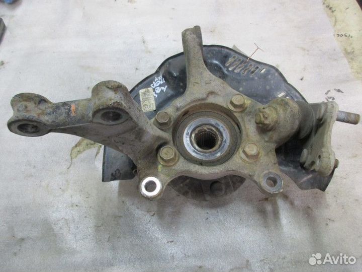 Кулак поворотный передний правый Toyota Auris (E15