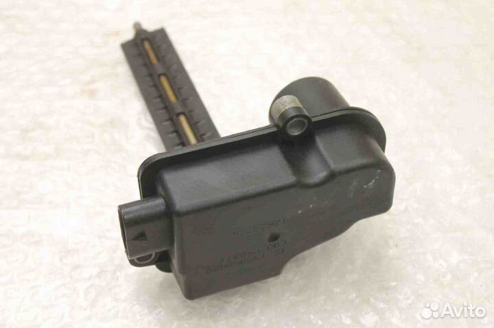 Клапан изменения длины впускного коллектора Cadill