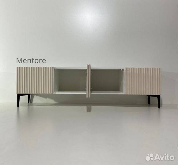 Тумба тв Bravo на опорах (2000х400х300 мм)