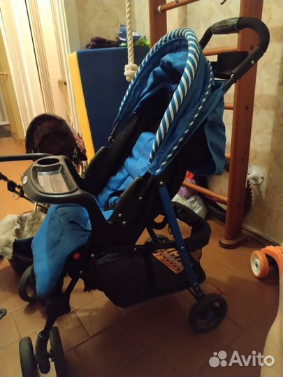 Прогулочная коляска