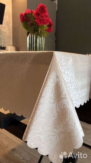 Скатерть клеенка новая нарядная