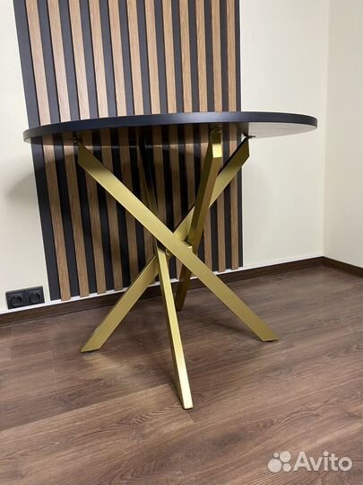 Стол кухонный круглый