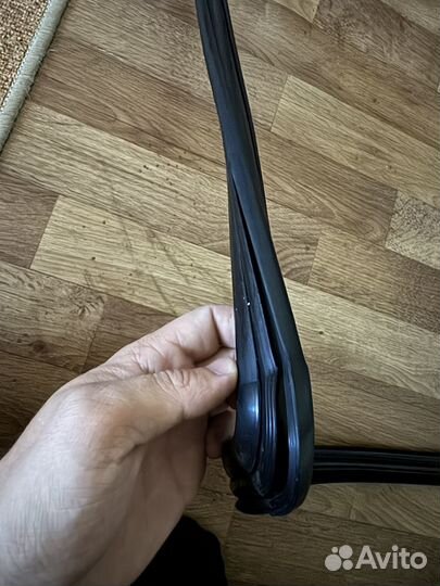 Уплотнитель лобового стекла Nissan patrol