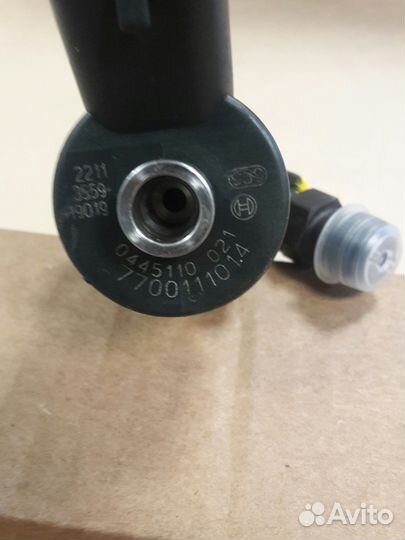 Форсунка 0445110146 Renault 1.9dci