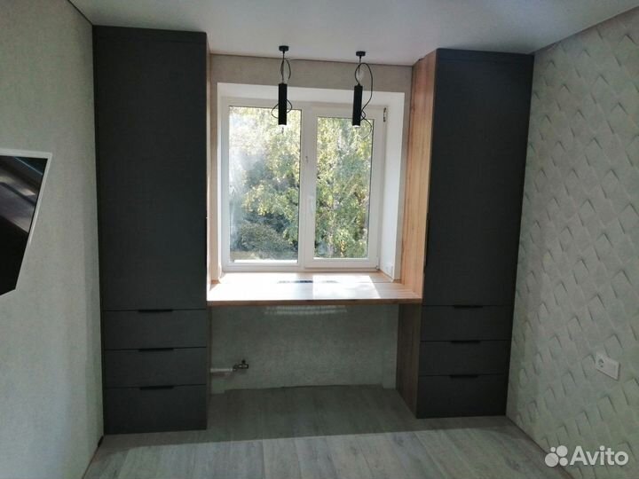 Рабочая зона у окна