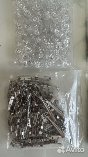 Материалы для рукоделия (пуговицы, зажимы и тд)