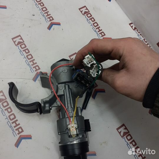 Замок зажигания ssangyong actyon NEW 2011