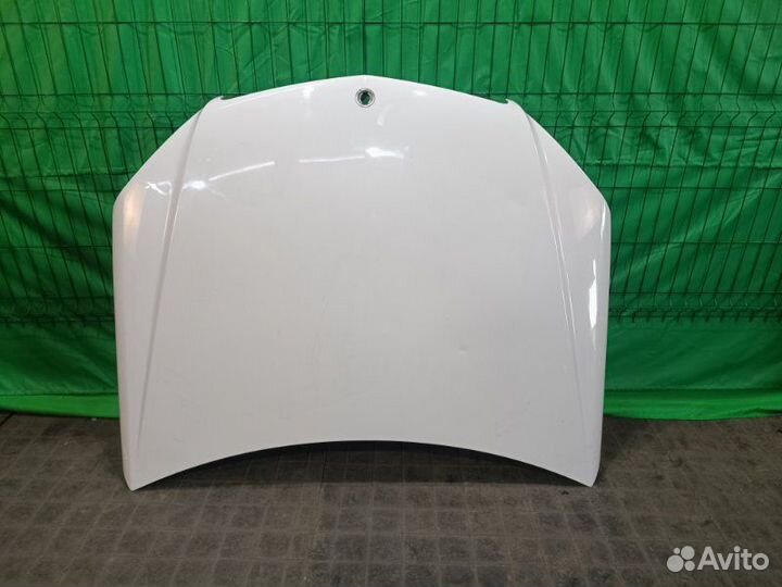 Капот Mercedes-Benz C W204