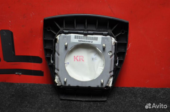 Подушка безопасности водителя toyota prius ZVW30