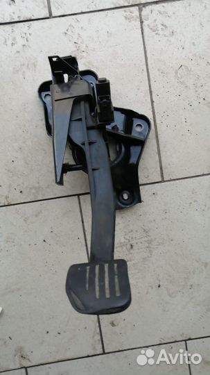 Педаль сцепления Ford Mondeo 4 2007-2015