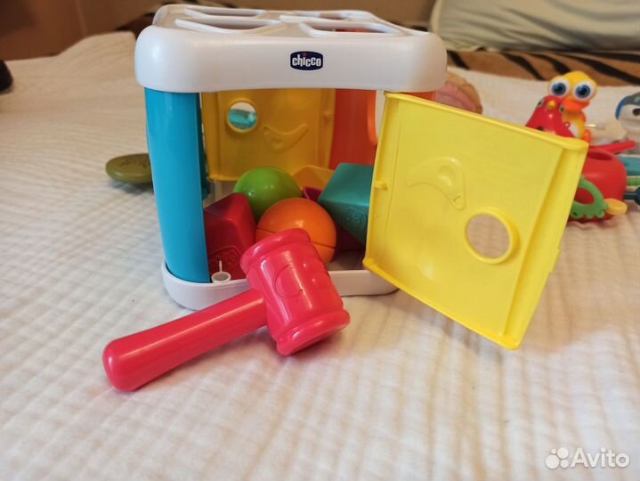 Развивающие игрушки для малышей пакетом