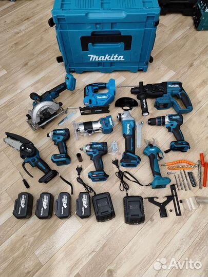 Набор Makita 11в1. четыре акб два зарядных станция