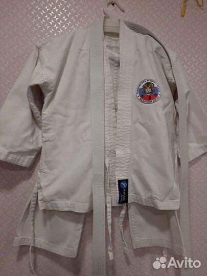 Кимоно 140 рр, в хорошем состоянии