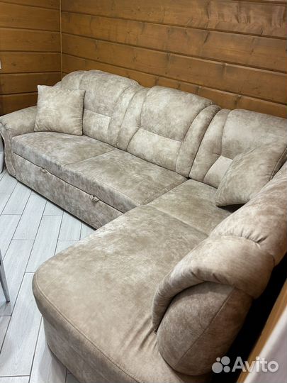 Кухонный угловой диван со спальным местом