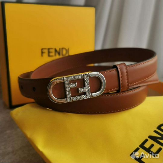 Ремень женский кожаный Fendi