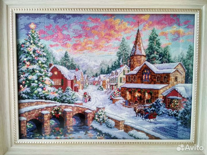 Картина, вышитая крестиком