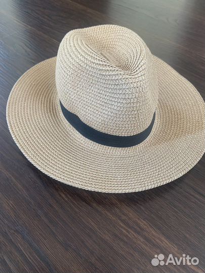 Шляпа женская соломенная